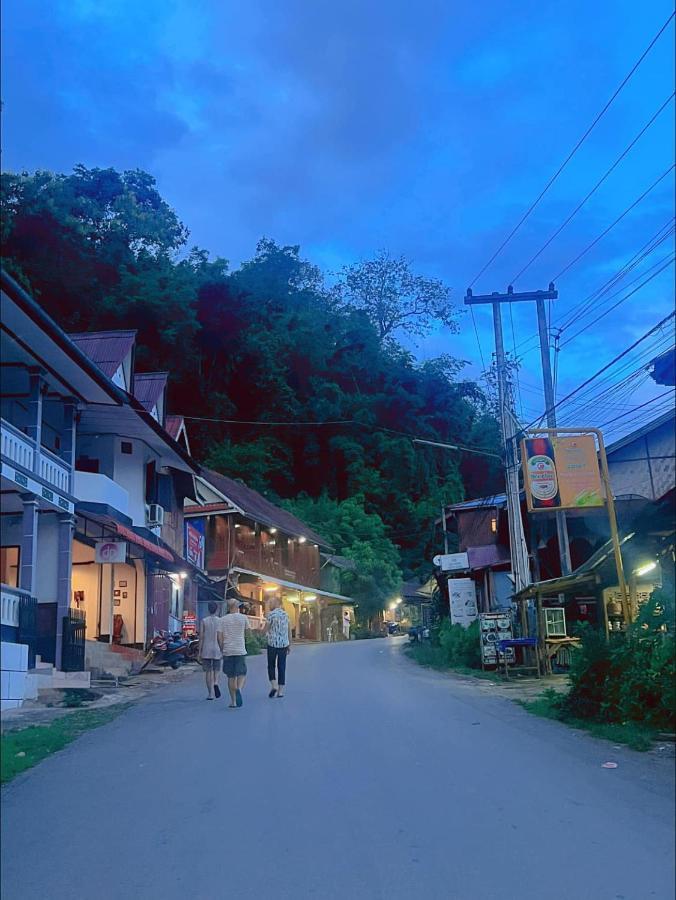 Pakbeng Guesthouse Exterior photo