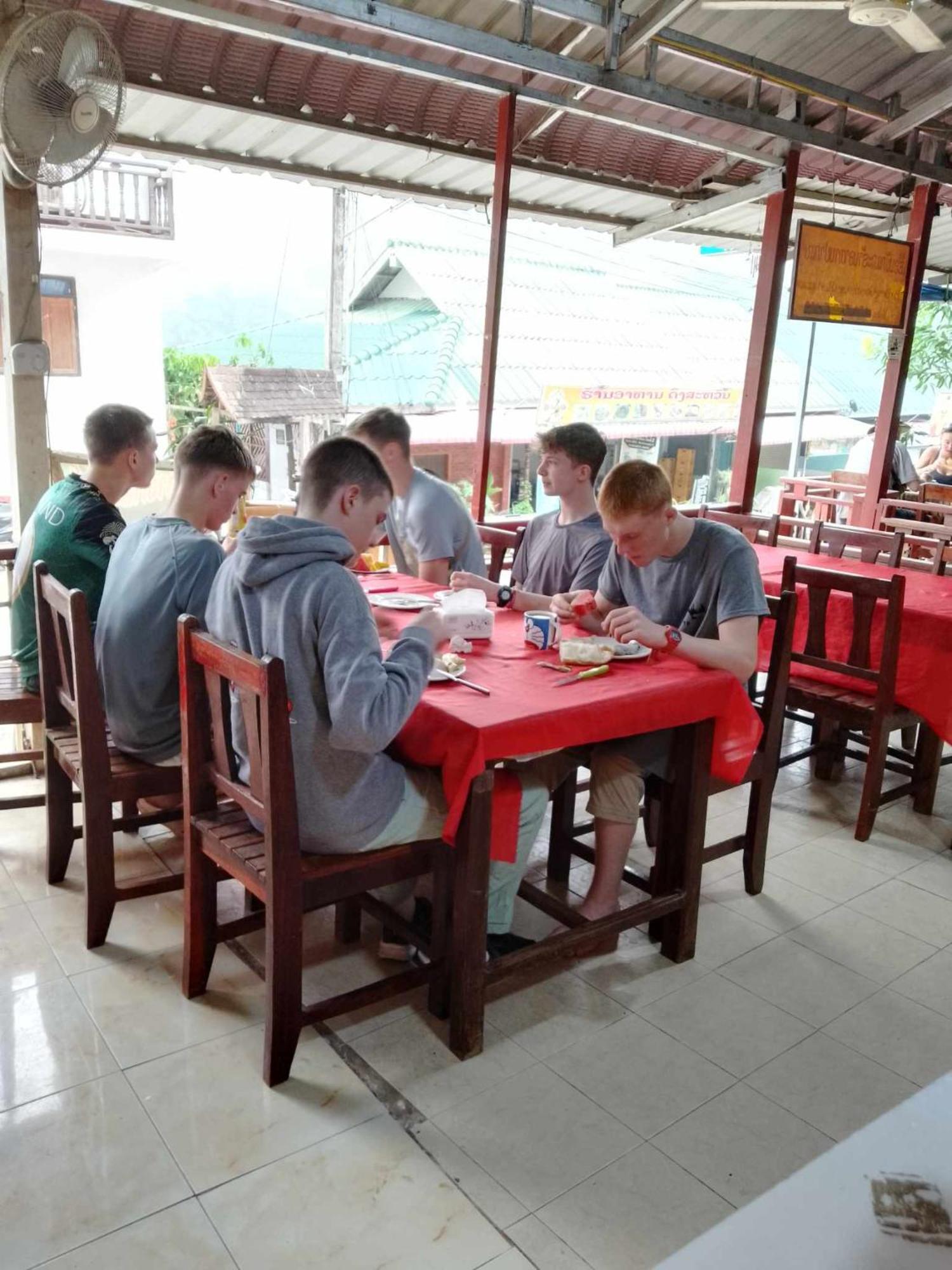 Pakbeng Guesthouse Exterior photo