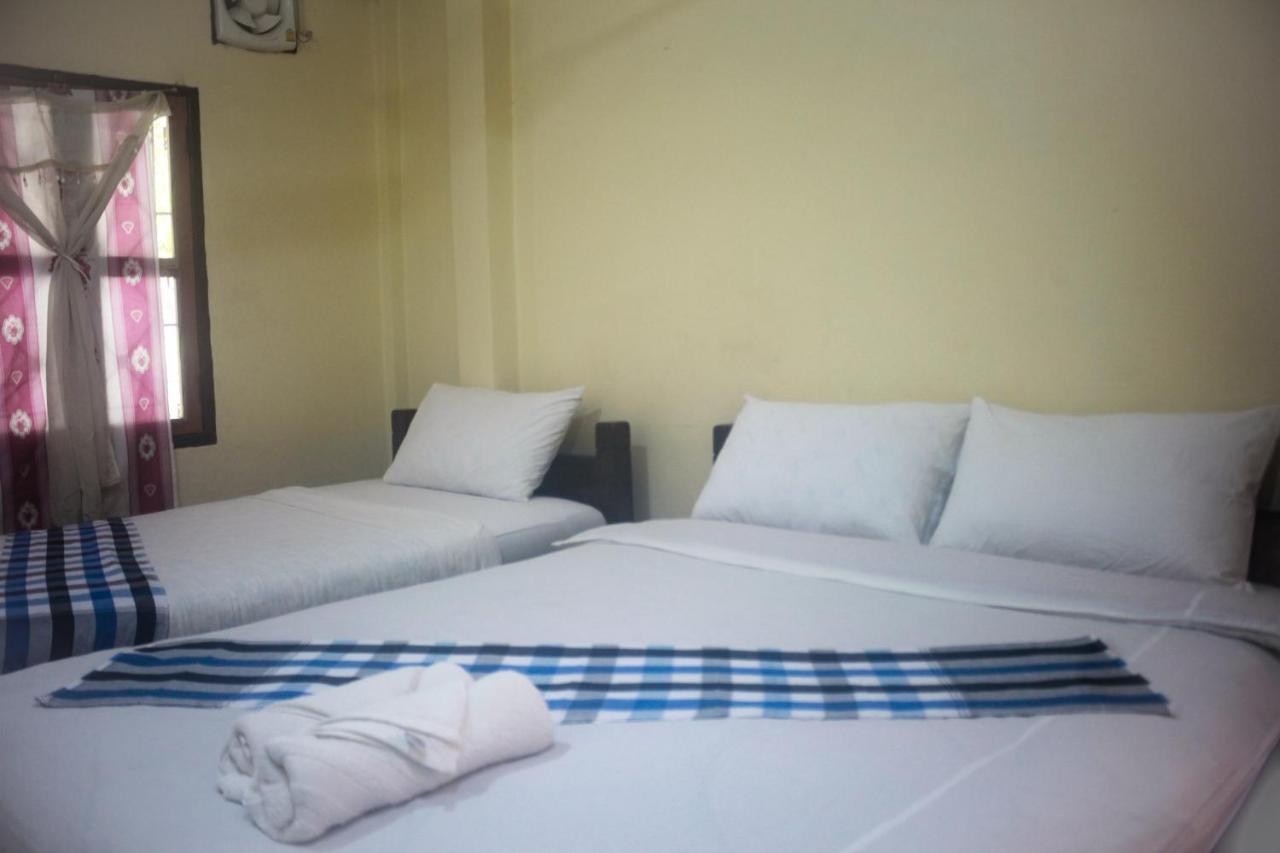 Pakbeng Guesthouse Exterior photo
