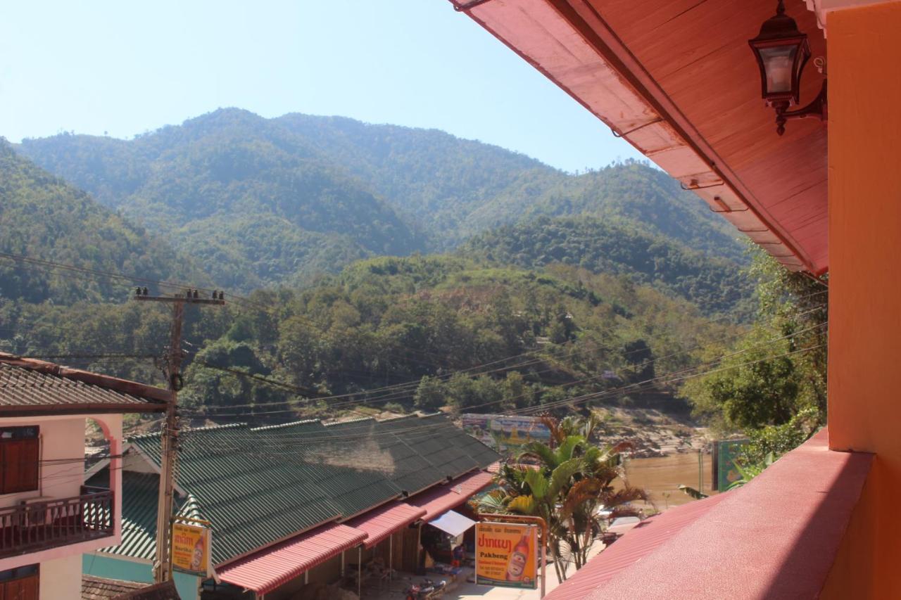 Pakbeng Guesthouse Exterior photo